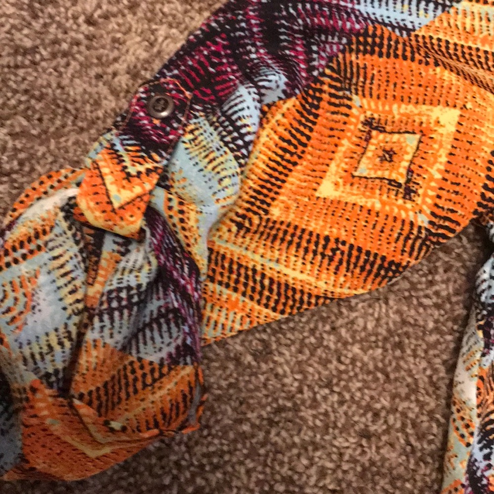 Buckle top - Picture 3 of 3